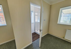 Picture #13 of Property #1843955541 in Barnsfield Crescent, Totton SO40 8BW