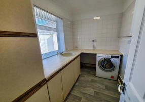 Picture #15 of Property #1843955541 in Barnsfield Crescent, Totton SO40 8BW