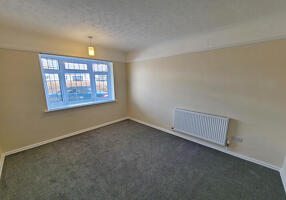 Picture #17 of Property #1843955541 in Barnsfield Crescent, Totton SO40 8BW