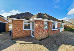 Picture #34 of Property #1843955541 in Barnsfield Crescent, Totton SO40 8BW