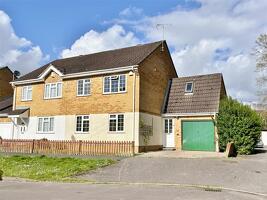 Picture #0 of Property #1846927641 in Belmont Close, Verwood BH31 6JR