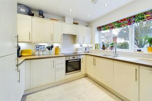 Picture #1 of Property #1847924541 in Seafield Road, Southbourne, Bournemouth BH6 5LL
