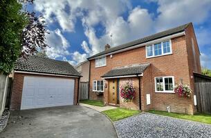 Picture #0 of Property #1849619931 in Haywards Farm Close, Verwood BH31 6XW