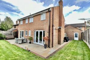Picture #27 of Property #1849619931 in Haywards Farm Close, Verwood BH31 6XW
