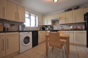 Picture #10 of Property #1849729341 in Frampton Place, Ringwood BH24 1JW