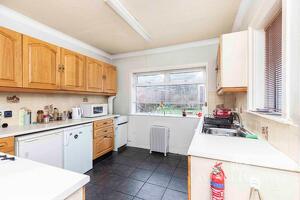 Picture #5 of Property #1854370341 in Oxford Avenue, Bournemouth BH6 5HS
