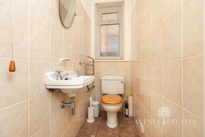 Picture #7 of Property #1854370341 in Oxford Avenue, Bournemouth BH6 5HS