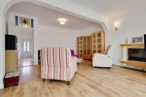 Picture #6 of Property #1854835641 in Extended Accommodation, Acres Road, Bournemouth BH11 8ST