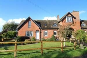 Picture #0 of Property #1862889141 in Stable Cottages, Ossemsley BH23 7EE