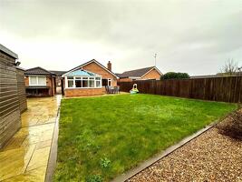 Picture #17 of Property #1863020541 in Acacia Avenue, Verwood BH31 6XF