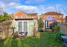 Picture #17 of Property #1865910441 in Wood Road, Ashurst SO40 7BD