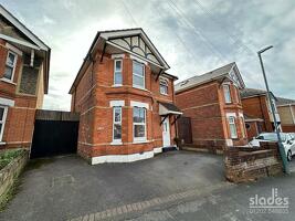 Picture #0 of Property #1868089641 in Malvern Road, Bournemouth BH9 3BP