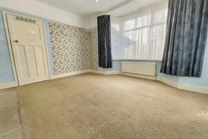 Picture #2 of Property #1869568341 in Southbourne BH6 3EU