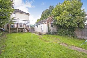 Picture #1 of Property #1869937821 in Dorchester Road, Oakdale, Poole BH15 3RY