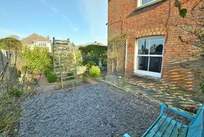 Picture #17 of Property #1871111541 in Leigh Road, Wimborne BH21 2AE