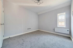 Picture #5 of Property #1872969441 in Forest View, Ringwood Road, Woodlands SO40 7HT