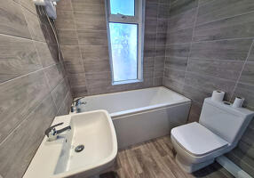 Picture #6 of Property #1875711741 in Junction Road, Central Totton SO40 3BW