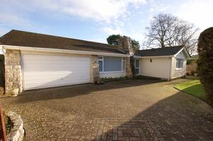 Picture #1 of Property #1877944341 in Hamilton Road, Corfe Mullen, Wimborne BH21 3PH
