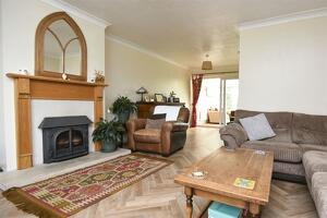 Picture #3 of Property #1882125141 in Cutlers Place, Colehill, Wimborne BH21 2HZ