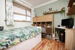 Picture #8 of Property #1884772641 in Totton SO40 3LQ