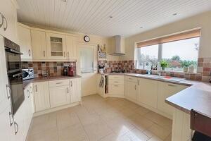 Picture #10 of Property #1886761641 in Wimborne BH21 2PG
