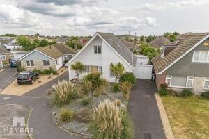 Picture #0 of Property #1888448631 in Kingsley Close, Hengistbury Head BH6 4JQ