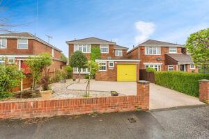 Picture #0 of Property #1890457641 in Drake Close, Marchwood, Southampton SO40 4XB