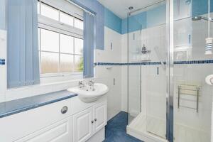 Picture #7 of Property #1890457641 in Drake Close, Marchwood, Southampton SO40 4XB