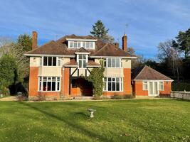 Picture #0 of Property #1893666441 in Hangersley, Ringwood BH24 3JN