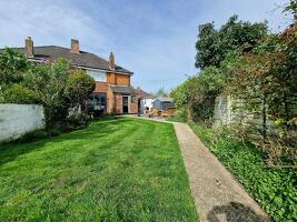 Picture #10 of Property #1895467641 in Saxonhurst Road, Bournemouth BH10 6JE