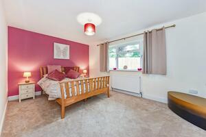 Picture #14 of Property #1896994041 in Shrubbs Hill Road, Lyndhurst SO43 7DJ