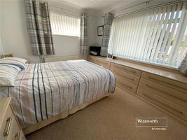 Picture #10 of Property #1900336641 in Ricardo Crescent, Mudeford, Christchurch BH23 4BX