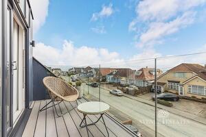 Picture #63 of Property #1901701641 in Southbourne Overcliff Drive, Bournemouth BH6 3NW