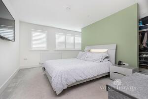 Picture #8 of Property #1901701641 in Southbourne Overcliff Drive, Bournemouth BH6 3NW
