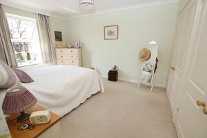 Picture #8 of Property #1904702541 in Christchurch BH23 3LG