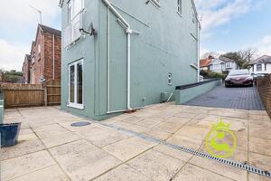 Picture #15 of Property #1908489231 in Bournemouth Road, Lower Parkstone, Poole BH14 9AN