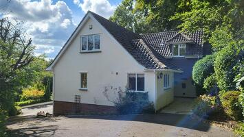 Picture #20 of Property #1908915141 in Park Homer Drive, Colehill, Wimborne BH21 2SR