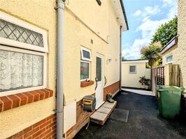Picture #24 of Property #1916054631 in Milestone Road, Poole BH15 3DS