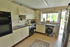 Picture #6 of Property #1916099931 in Sandy Close, Colehill BH21 2NG
