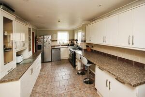 Picture #4 of Property #1917774441 in Spicer Lane, Bournemouth BH11 9RJ