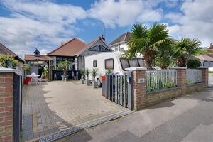 Picture #0 of Property #1924311741 in Herbert Avenue, Poole BH12 4HU