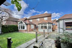 Picture #3 of Property #1925535141 in Lych Gate Court, Hightown, Ringwood BH24 3DZ