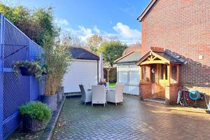 Picture #39 of Property #1925535141 in Lych Gate Court, Hightown, Ringwood BH24 3DZ