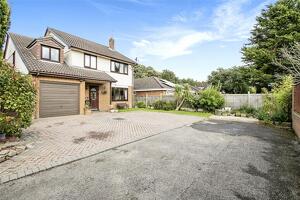 Picture #0 of Property #1927612041 in Vine Farm Close, Talbot Village, Poole BH12 5EL