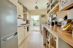 Picture #6 of Property #193187368 in Gordon Road, Swanage BH19 2QH