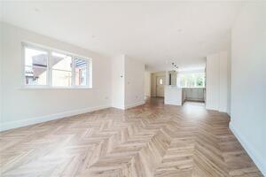 Picture #2 of Property #194260168 in Cracknore Hard Lane, Marchwood, Southampton SO40 4UT