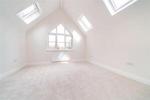 Picture #6 of Property #194260168 in Cracknore Hard Lane, Marchwood, Southampton SO40 4UT