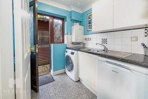 Picture #10 of Property #1949163141 in Hobbs Park, St Leonards, Ringwood BH24 2PU