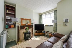 Picture #5 of Property #1949839641 in Compton Road, Totton SO40 3AS