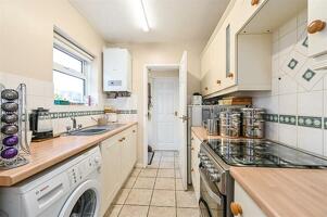Picture #6 of Property #1949839641 in Compton Road, Totton SO40 3AS